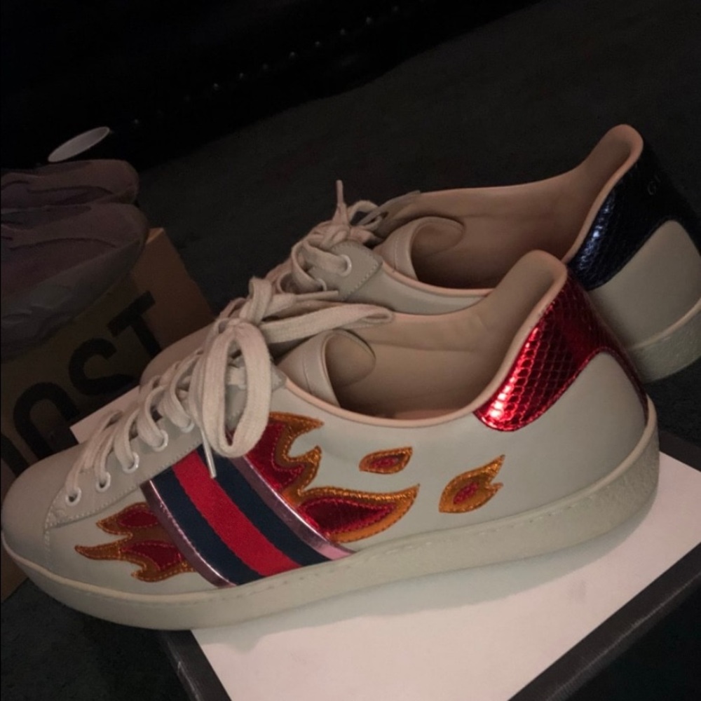Gucci shoes